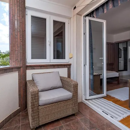 2 Bedroom Stunning In