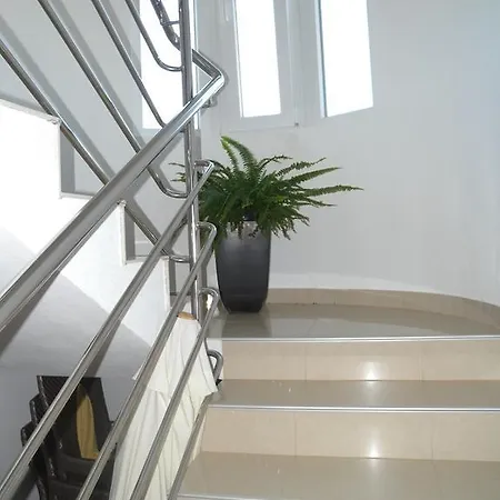 2 Bedroom Stunning In Apartment Medulin