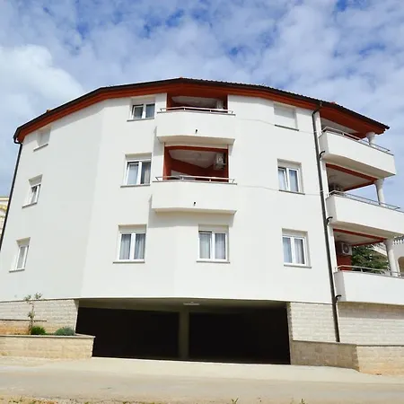 14 Apartament